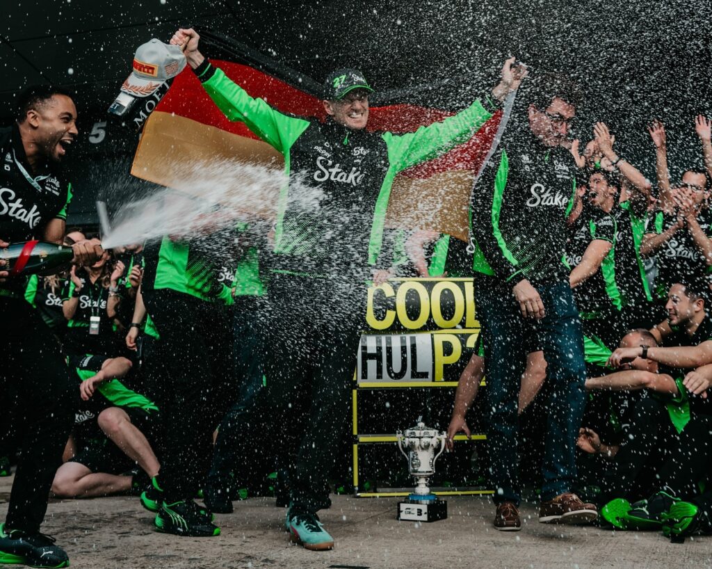 Nico Hulkenberg festeggia il podio a Silverstone