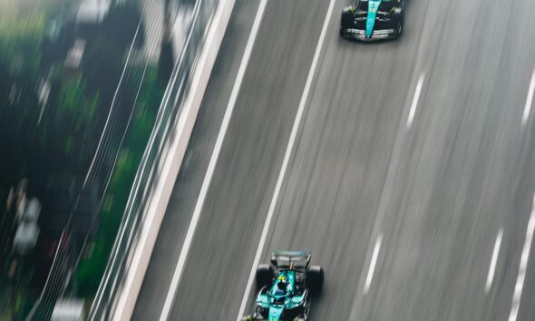 Le due AMR25 in azione