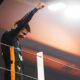 Lando Norris festeggia il titolo ad Abu Dhabi