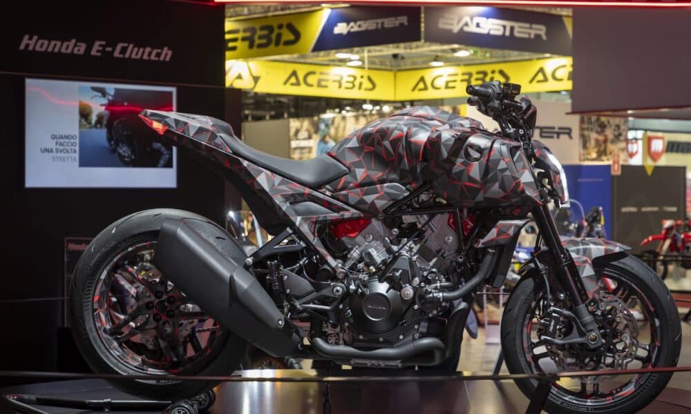 La Honda V3R 900 E-Compressor a EICMA (© EICMA)