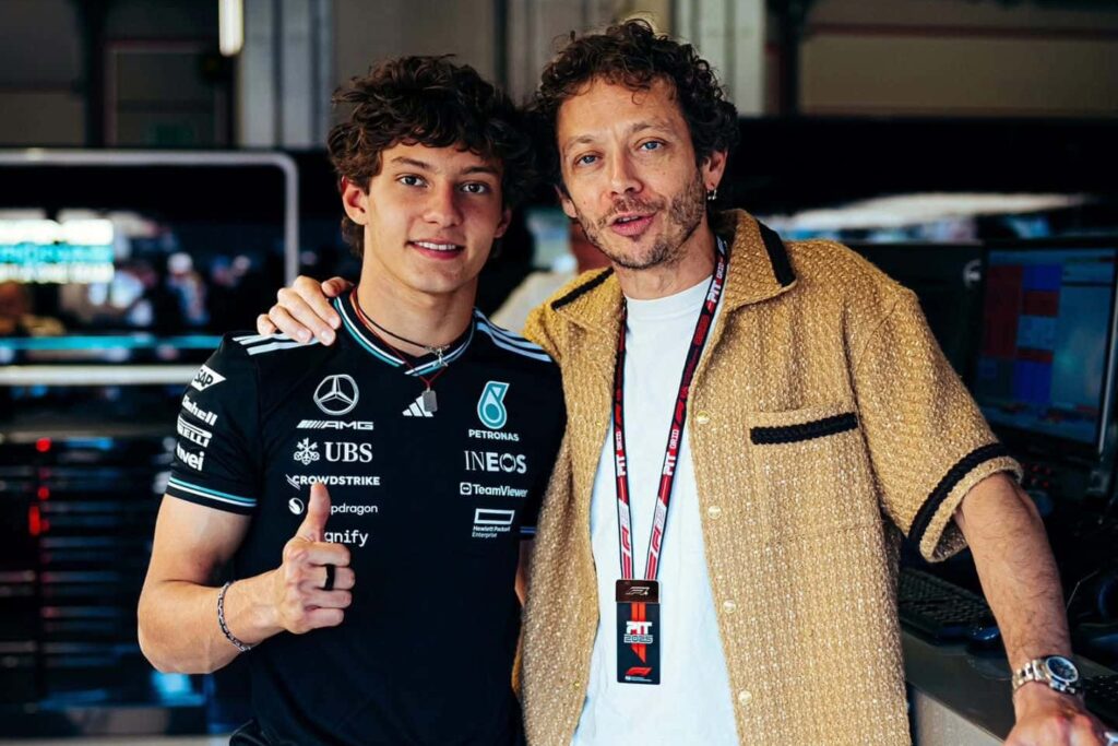 Kimi Antonelli con Valentino Rossi