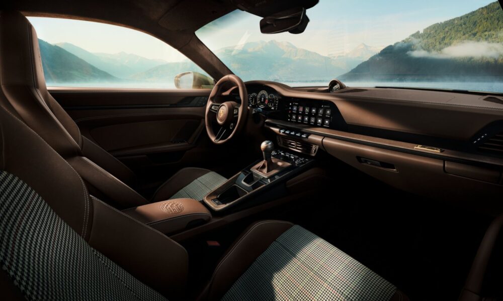 911 GT3 90 F. A. Porsche interni