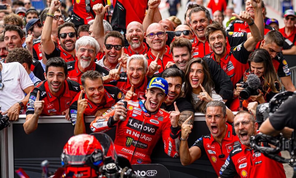 Marc Marquez insieme a Javi Ortiz