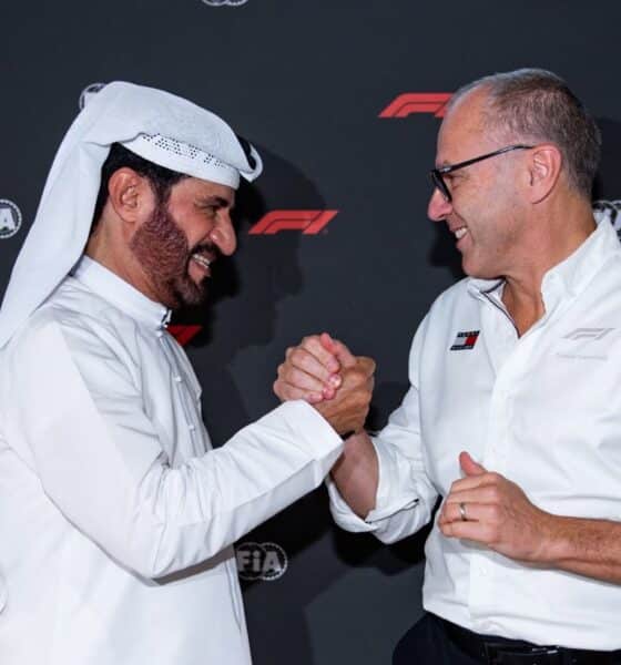 Il presidente della FIA Mohammed Ben Sulayem e il CEO della Formula 1 Stefano Domenicali dopo la firma del Patto della Concordia (© F1)