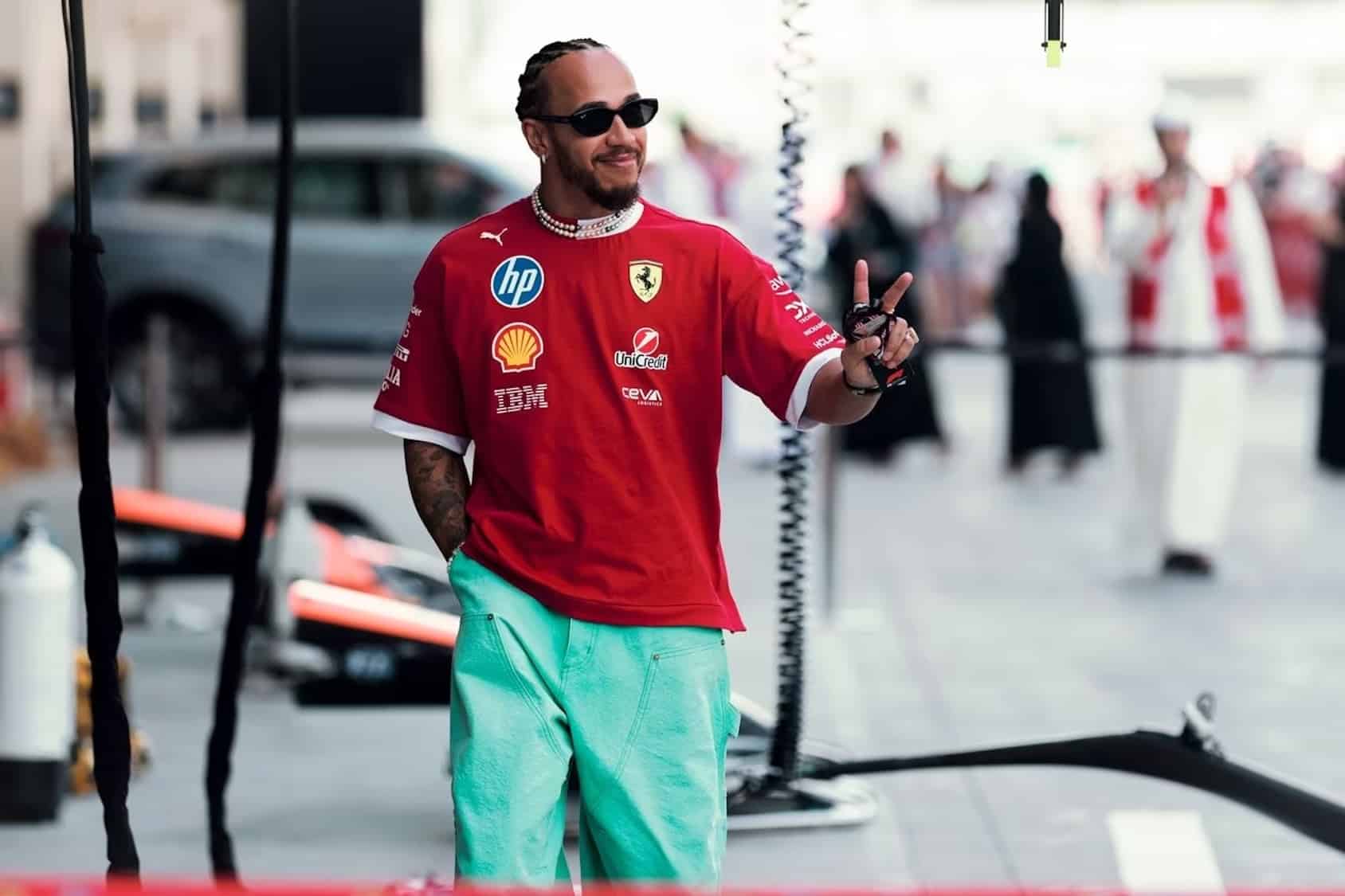 Lewis Hamilton ad Abu Dhabi (© Ferrari)