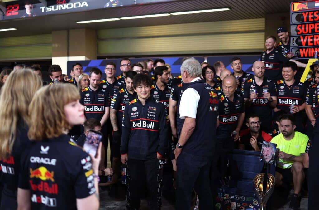 Tsunoda e Marko ad Abu Dhabi (© Red Bull Content Pool)