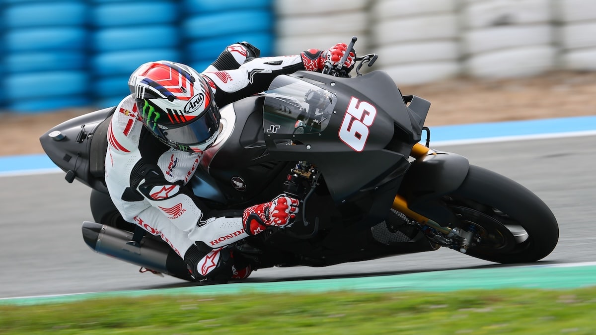 Jonathan Rea sulla Honda ai test di Jerez