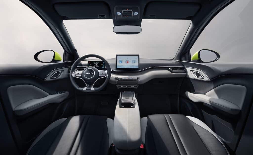 Gli interni di BYD Dolphin Surf