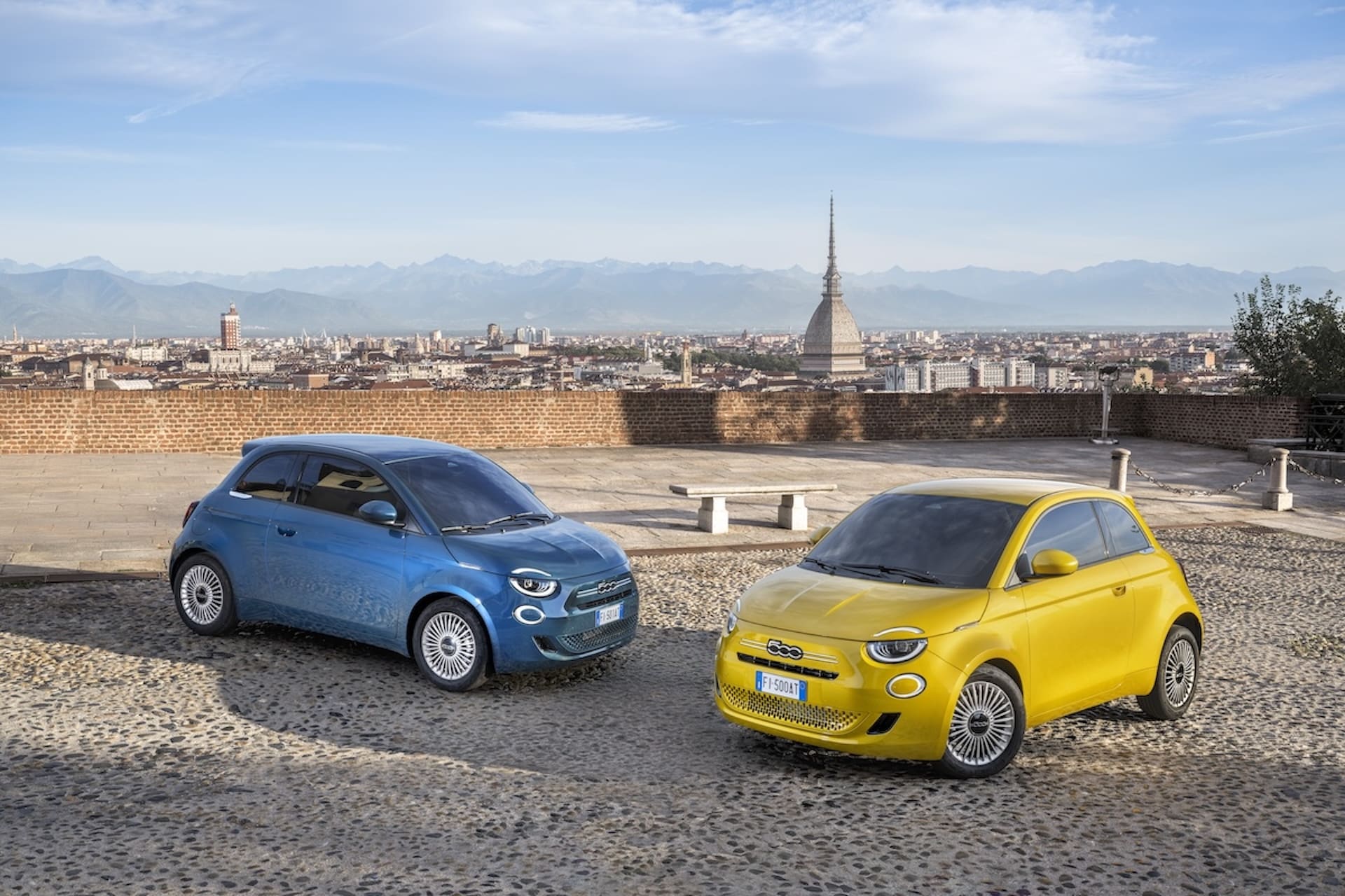 Le nuove Fiat 500 Hybrid