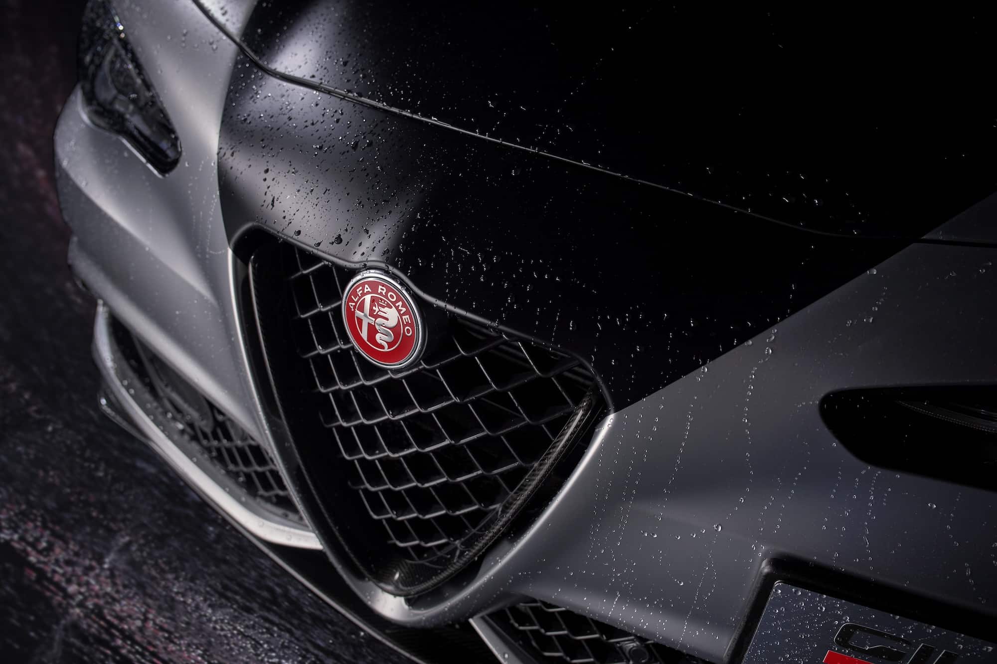 Alfa Romeo Giulia Quadrifoglio Luna Rossa