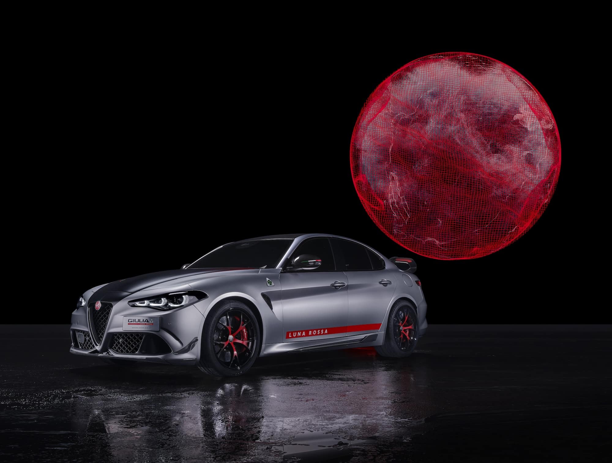 Alfa Romeo Giulia Quadrifoglio Luna Rossa