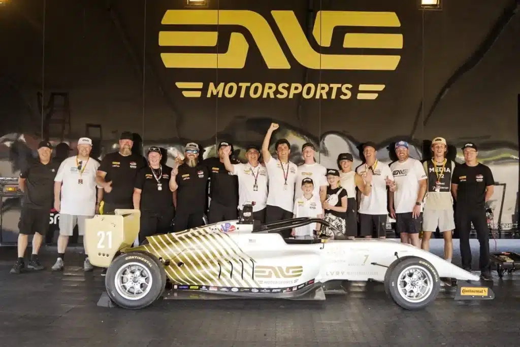 Matteo Nannini e l'Enve Motorsport