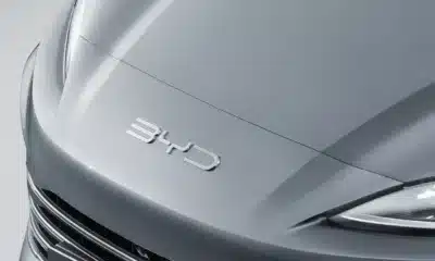 Trapelate foto della nuova BYD Seal 08