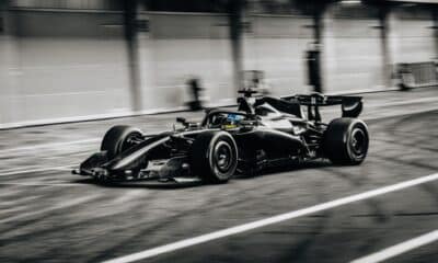 Fernando Alonso sulla AMR26 a Barcellona