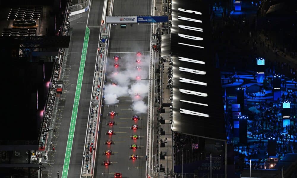 La partenza dell'E-Prix di Jeddah 2025