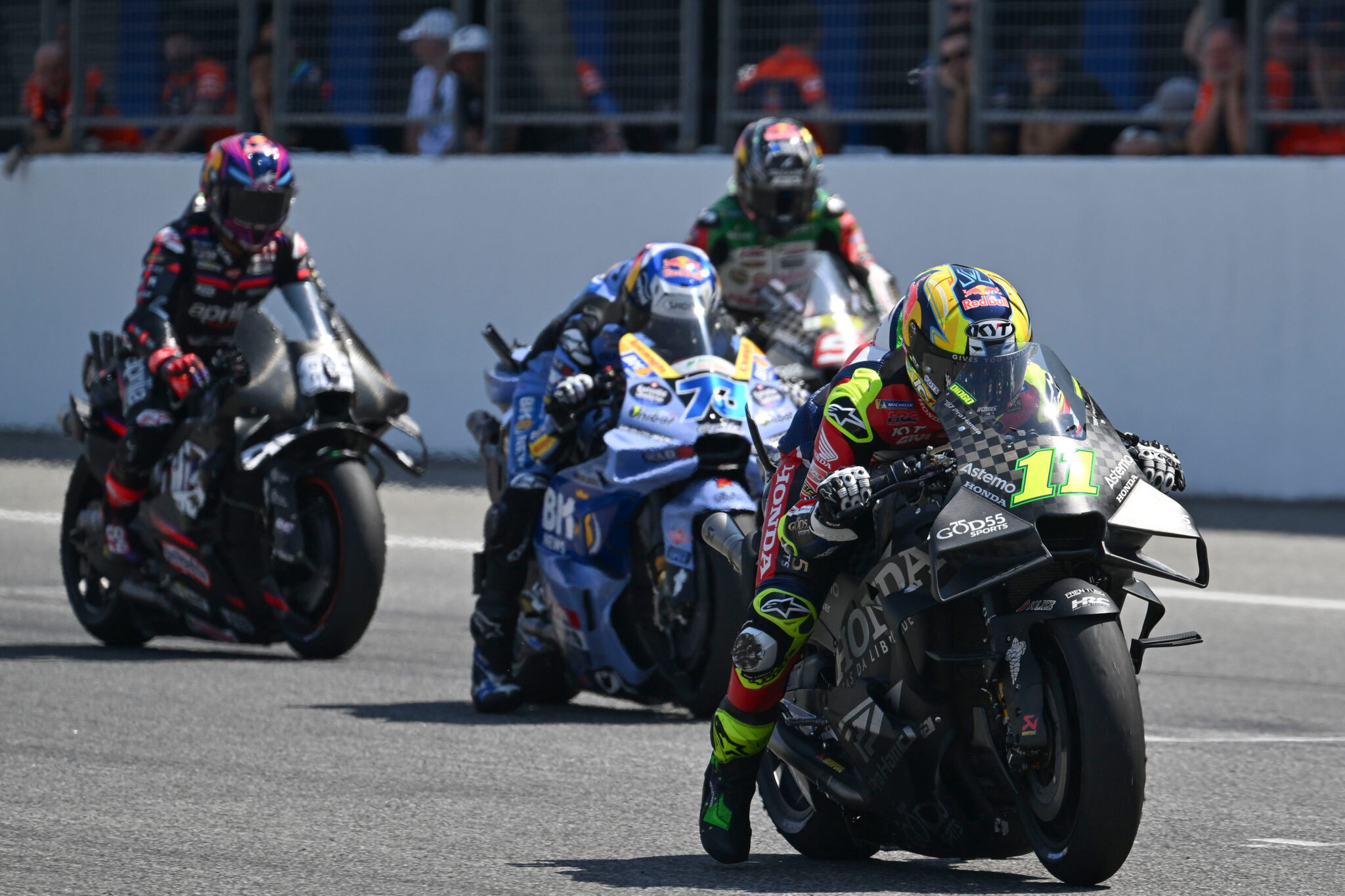 I piloti della MotoGP in azione in Thailandia nei test