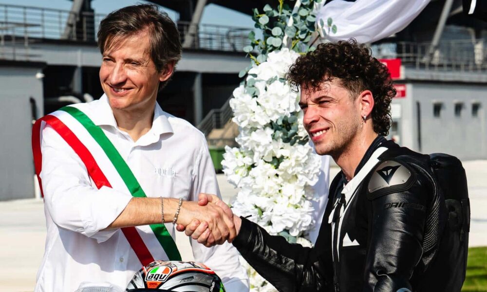 bezzecchi rinnovo aprilia