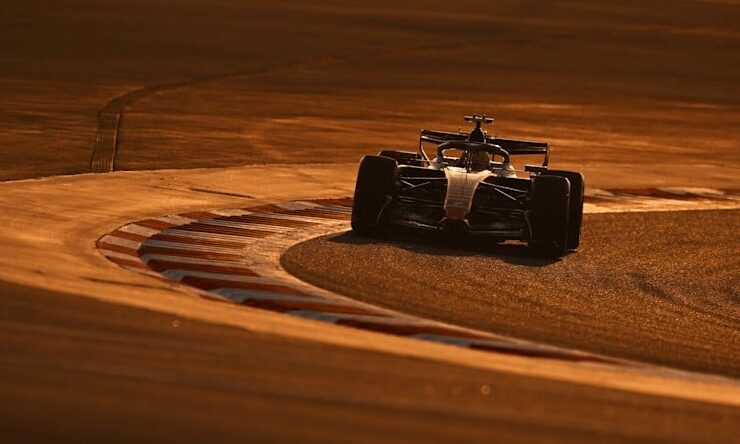 hamilton test bahrain