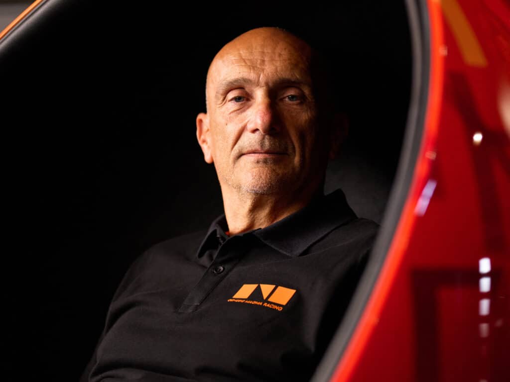 Il direttore sportivo Genesis Magma Racing Gabriele Tarquini (© Genesis Magma Racing Newsroom)