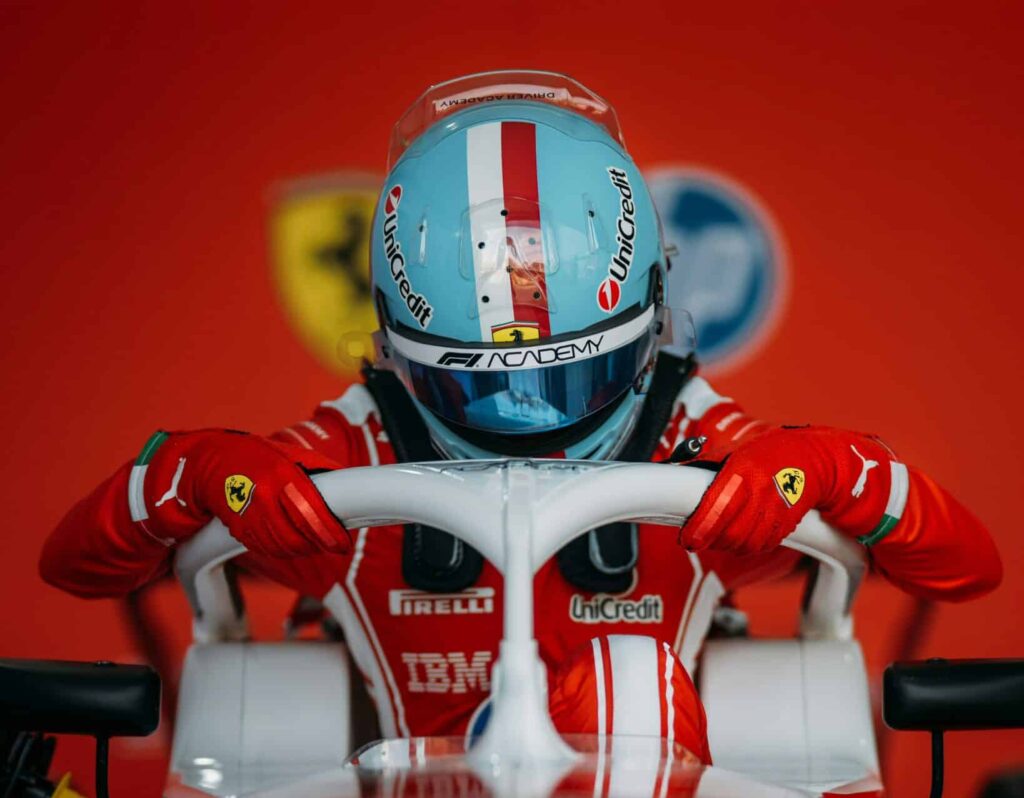 Alba Larsen, Scuderia Ferrari HP 