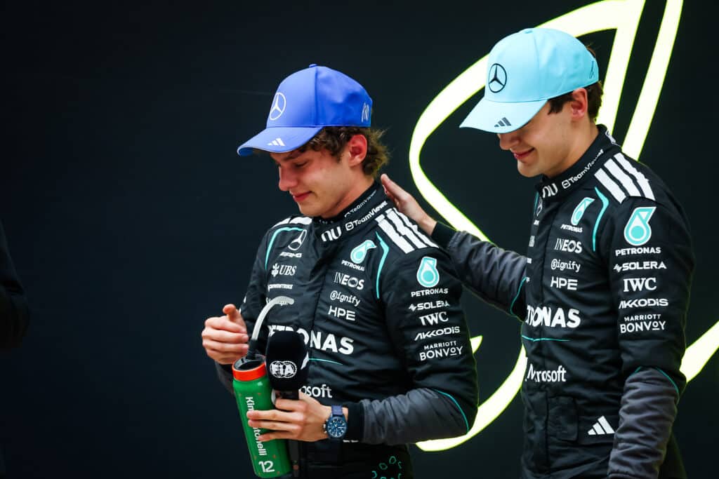 Kimi Antonelli e George Russell (© Mercedes AMG F1)