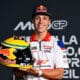 Diogo Moreira con il casco in onore di Ayrton Senna