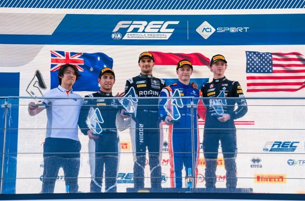 FREC 2026: Podio gara 3 a Spielberg con Francot, Ninovic e Wheldon (© archiviofotografico.acisport.it )