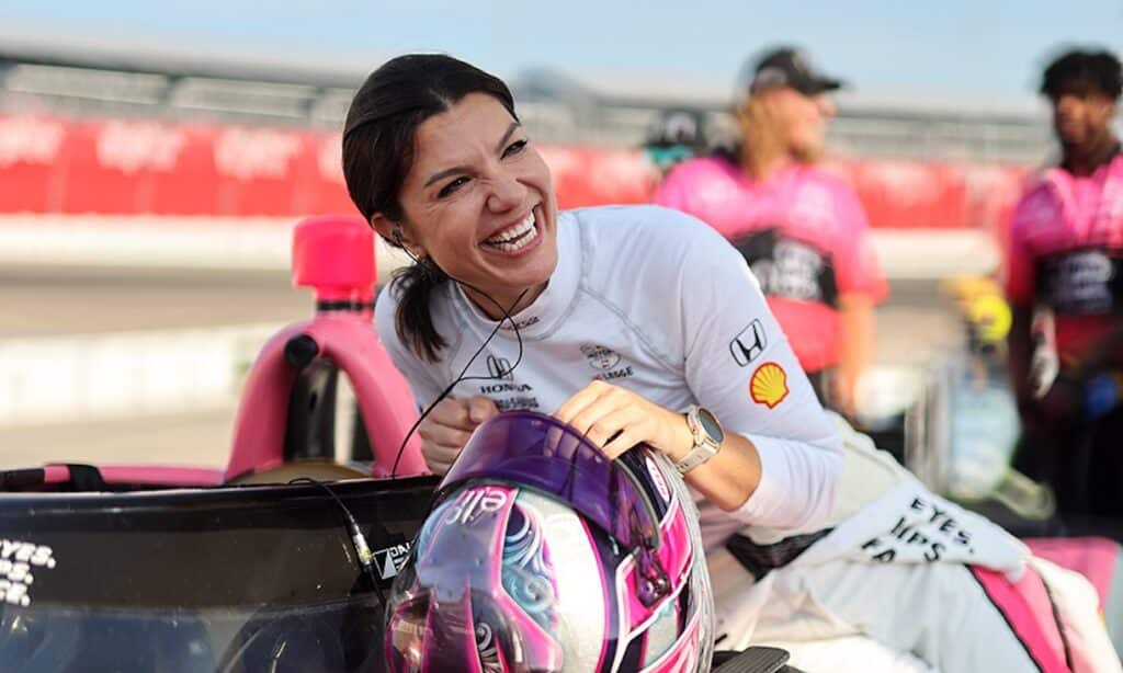 Katherine Legge (© indycar.com)