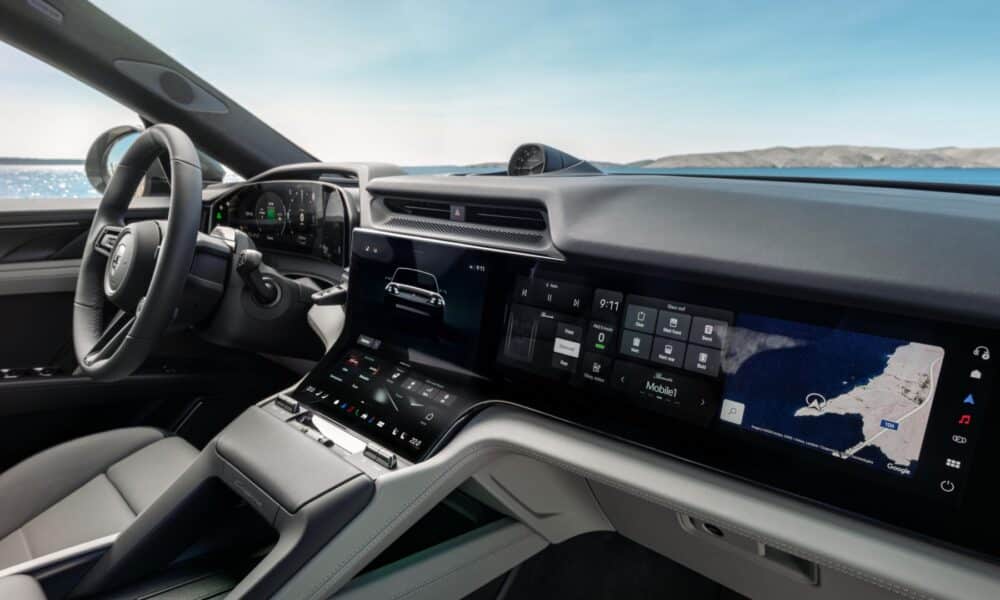 Porsche Cayenne Turbo Coupé Electric interni