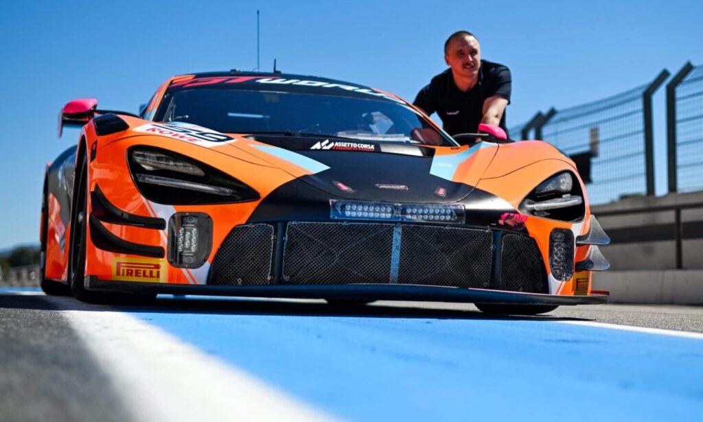 mclaren #59 gtwce paul ricard qualifiche