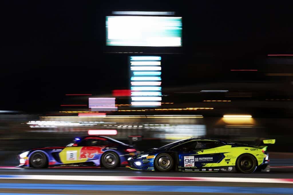 La #96 Lamborghini Temerario e la #5 Mercedes-AMG Verstappen.com (© JEP - SRO)