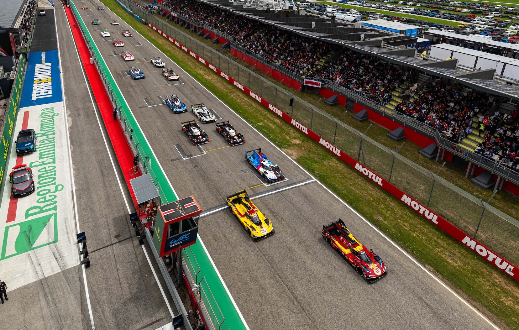 La partenza della 6 Ore di Imola del WEC 2025, che sarà round inaugurale nel 2026 (© DPPI - FIA WEC)
