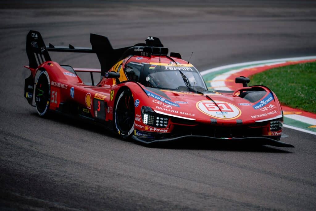 Ferrari 499P #51, a Imola in azione per il prologo