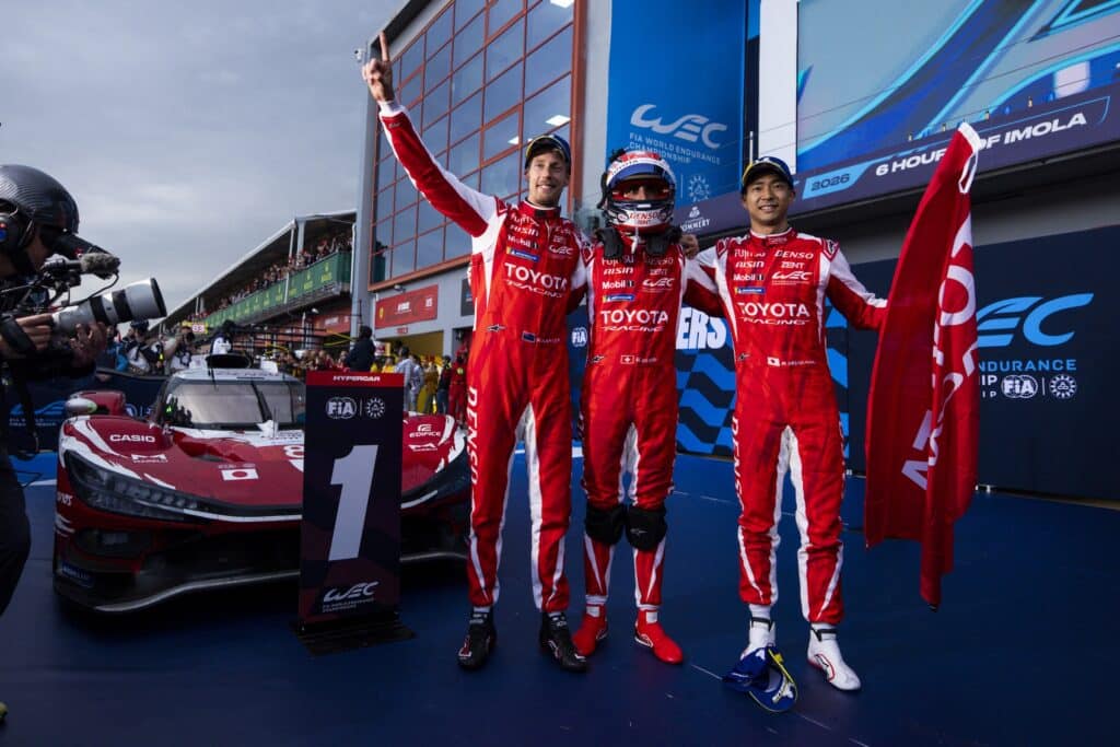 Sebastien Buemi, Ryo Hirakawa e Brendon Hartley vincitori della 6 Ore di Imola (© DPPI - FIA WEC)