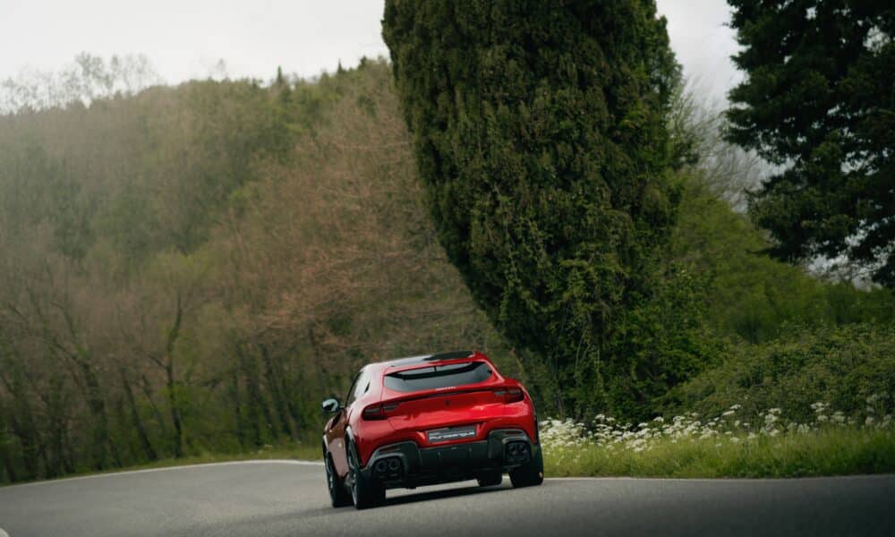 Ferrari Purosangue Handling Speciale
