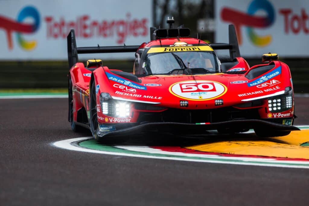 La Ferrari durante il prologo (© FIA WEC - DPPI)