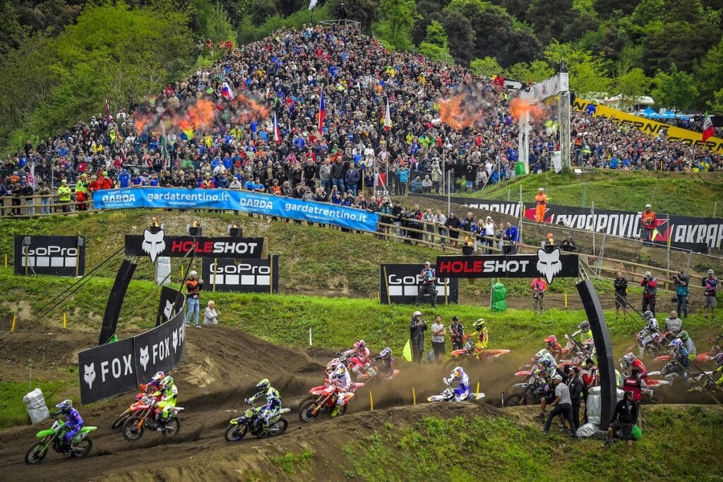 La partenza di una manche MXGP Trentino 2026 (© MXGP.com)