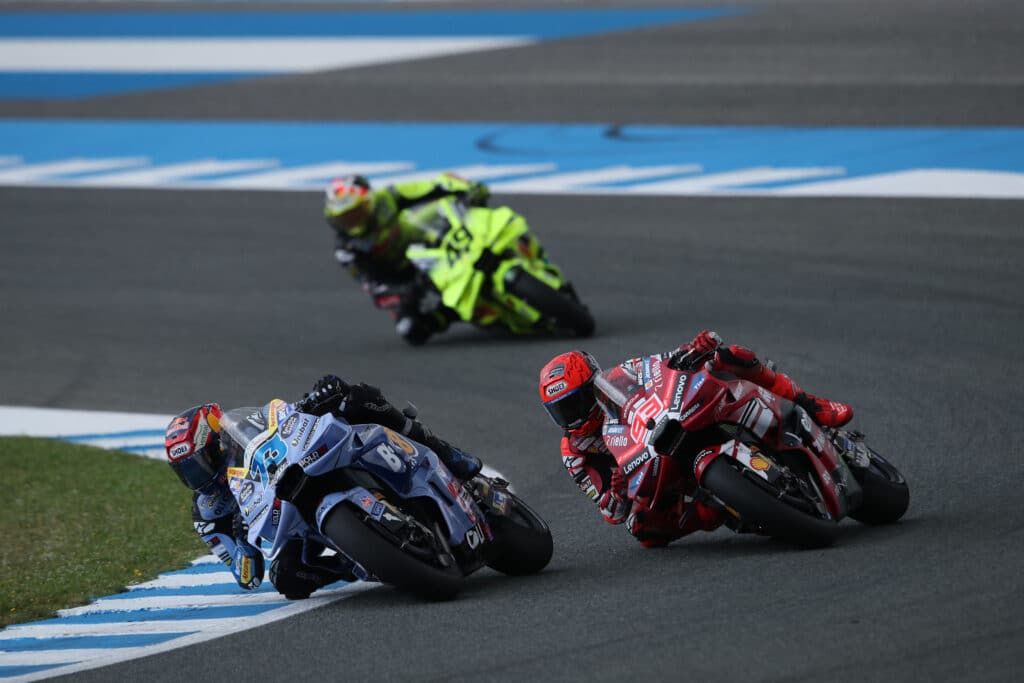 Alex Marquez, Marc Márquez e Fabio Di Giannantonio durante il GP di Jerez MotoGP (© Red Bull Content Pool)