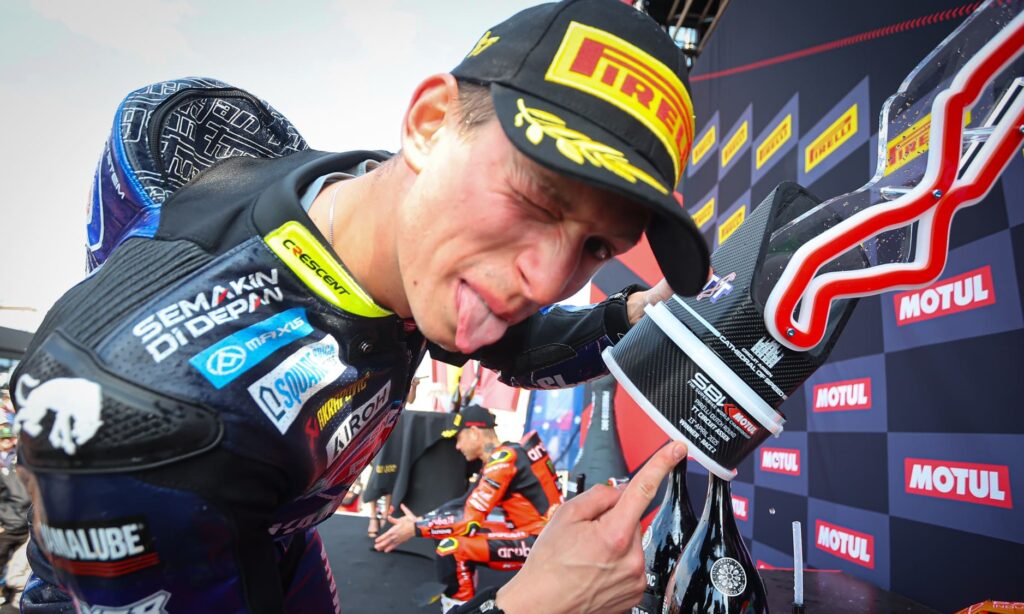 locatelli sbk assen 2025 gara 2