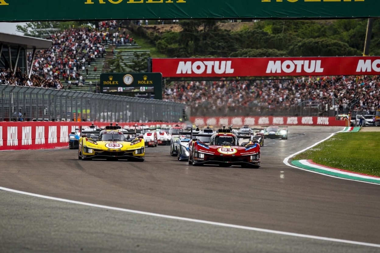 La partenza della 6 Ore di Imola 2025 (© DPPI - FIA WEC)