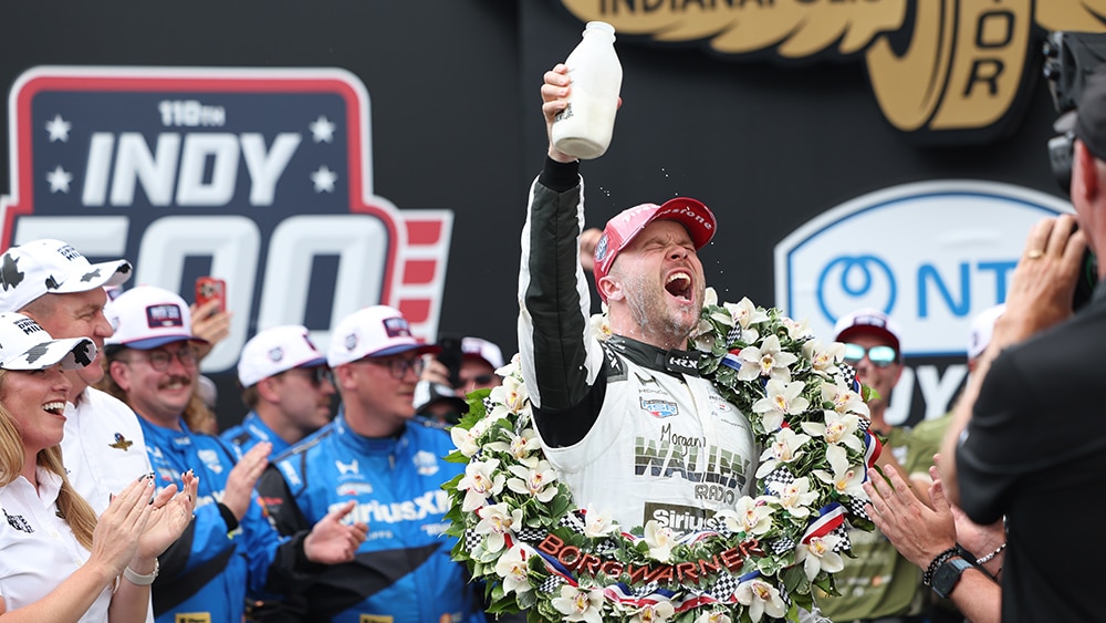 Felix Rosenqvist vince la 110°edizione della 500 miglia di Indianapolis (© indycar.com)