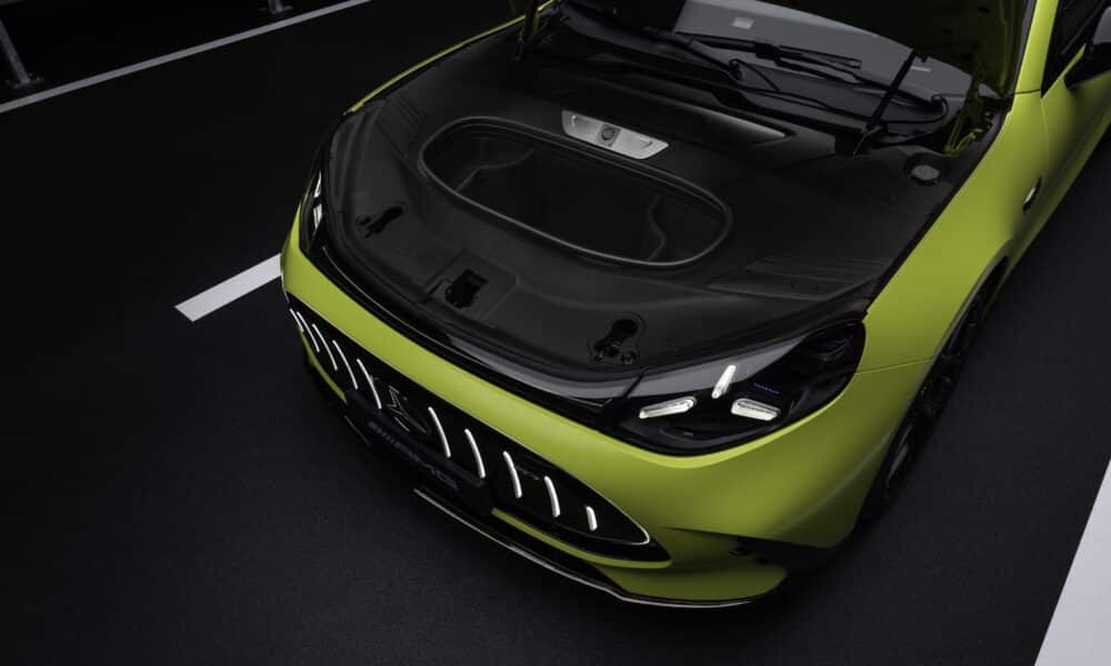 Mercedes-AMG GT 4-Porte Coupé frunk