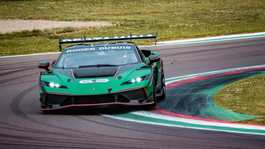 La Lamborghini Temerario Super Trofeo in pista a Imola (© Lamborghini)