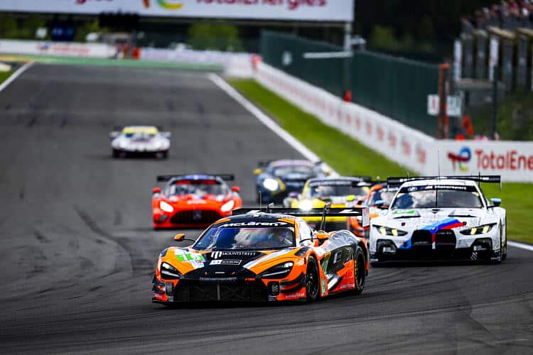 La #10 McLaren (© DPPI / FIA WEC)