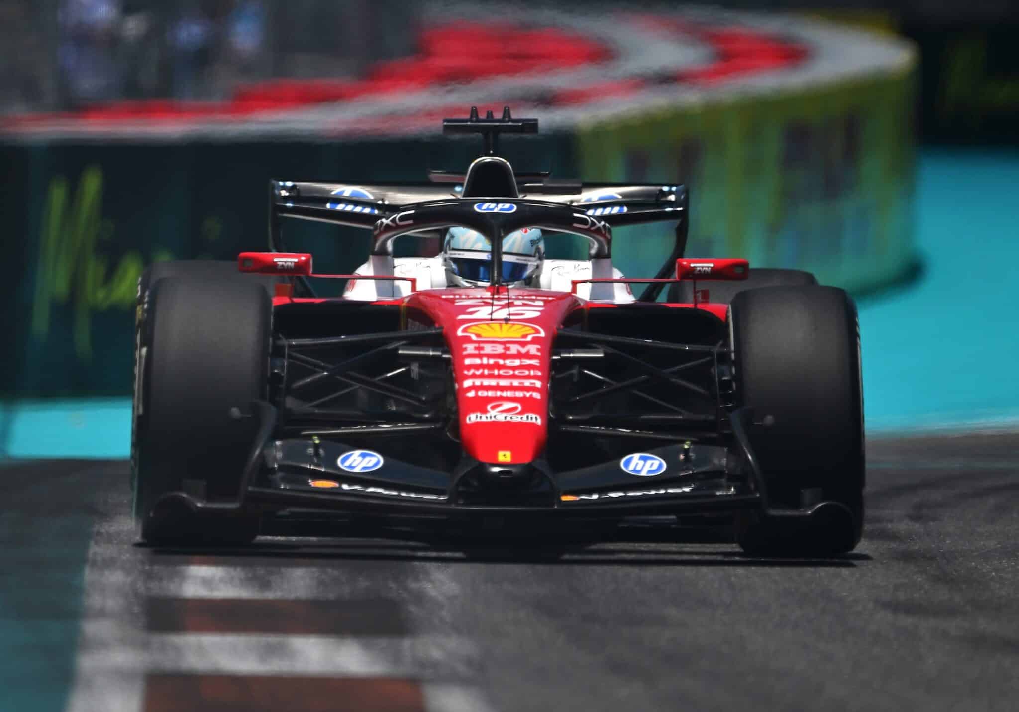 Charles Leclerc durante le prove libere del GP di Miami (© x.com/F1)