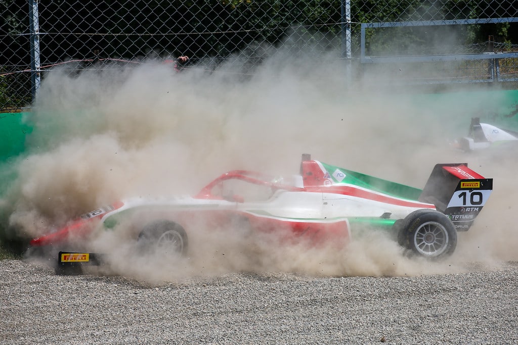 ritiro di Alp Aksoy dalla Gara Finale F4 round di Monza (© archiviofotografico.acisport.it)