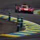La Ferrari #50 impegnata nelle Esses de la Forete a Le Mans (© FIA WEC / DPPI)