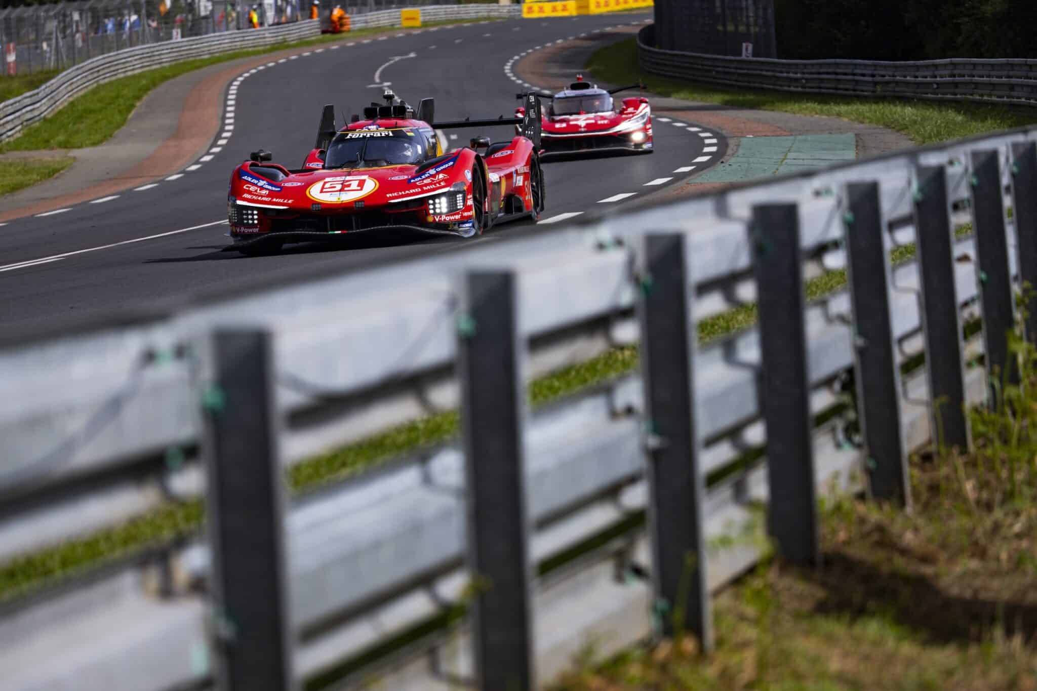 La Ferrari #51 inseguita dalla #7 Toyota (© FIA WEC / DPPI)