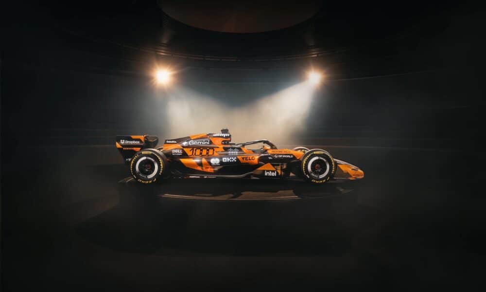 La livrea per i 1000 GP della McLaren (© mclaren.com)