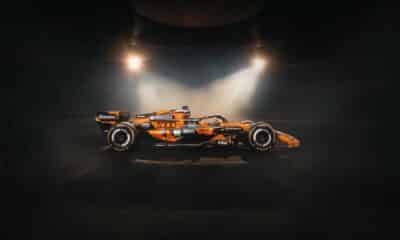 La livrea per i 1000 GP della McLaren (© mclaren.com)